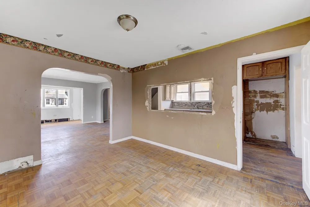 104 E Pennywood Avenue Roosevelt, NY 11575