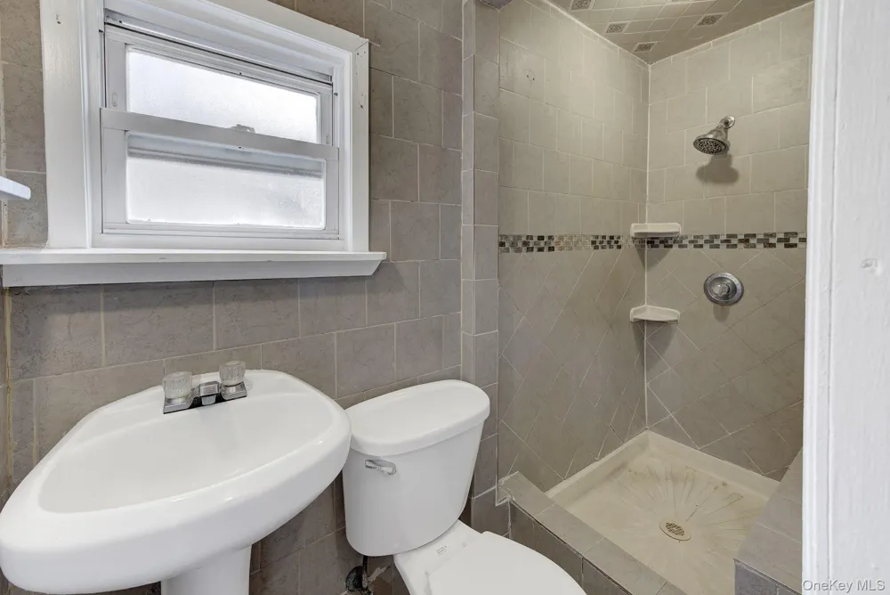 104 E Pennywood Avenue Roosevelt, NY 11575