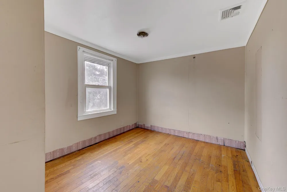 104 E Pennywood Avenue Roosevelt, NY 11575