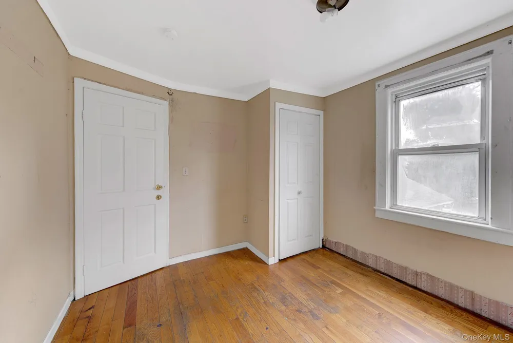 104 E Pennywood Avenue Roosevelt, NY 11575