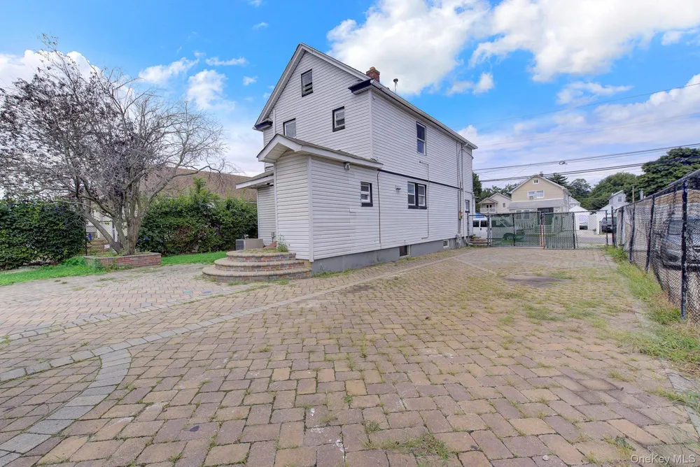 104 E Pennywood Avenue Roosevelt, NY 11575