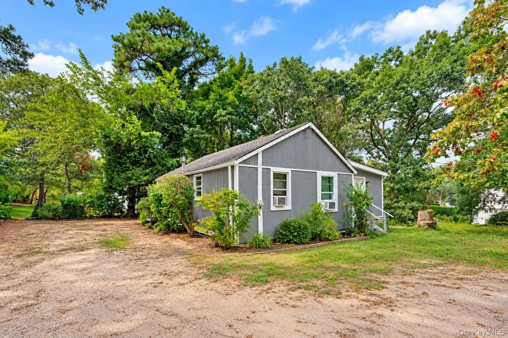 45 Peconic Road Hampton Bays, NY 11946