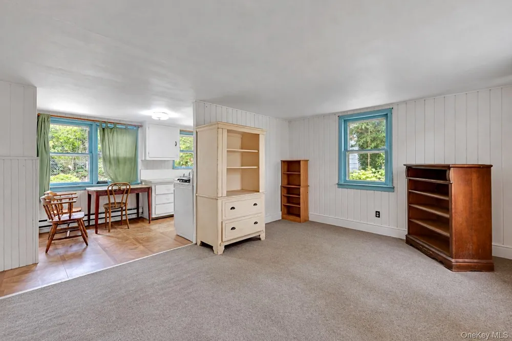 45 Peconic Road Hampton Bays, NY 11946