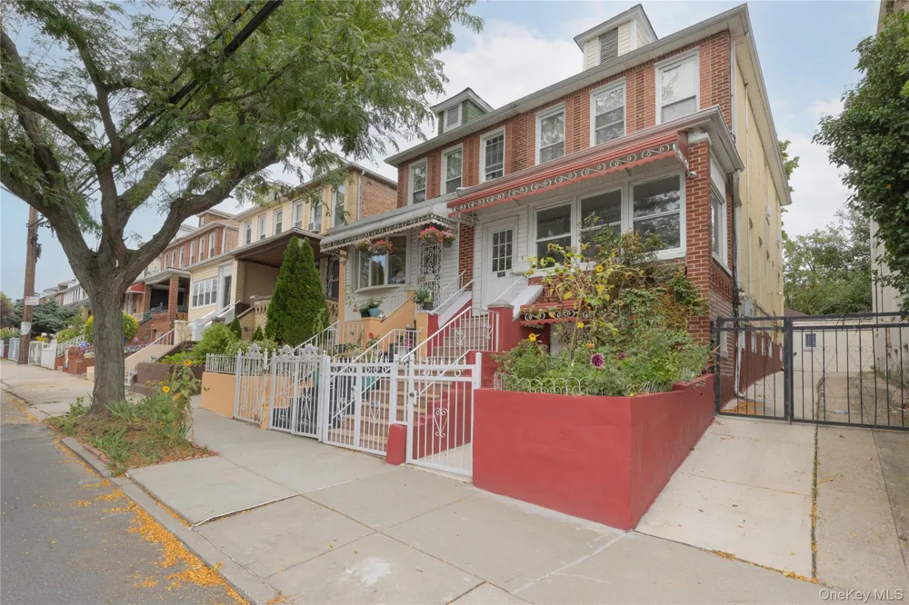 3214 Fenton Avenue Bronx, NY 10469