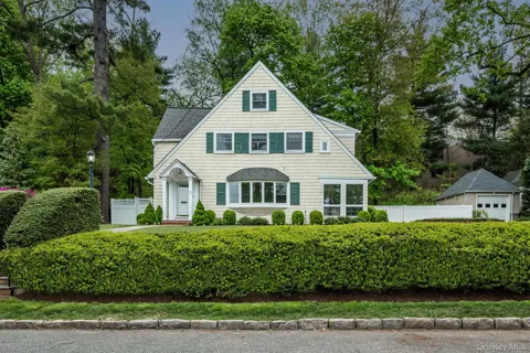 62 Summit Avenue
