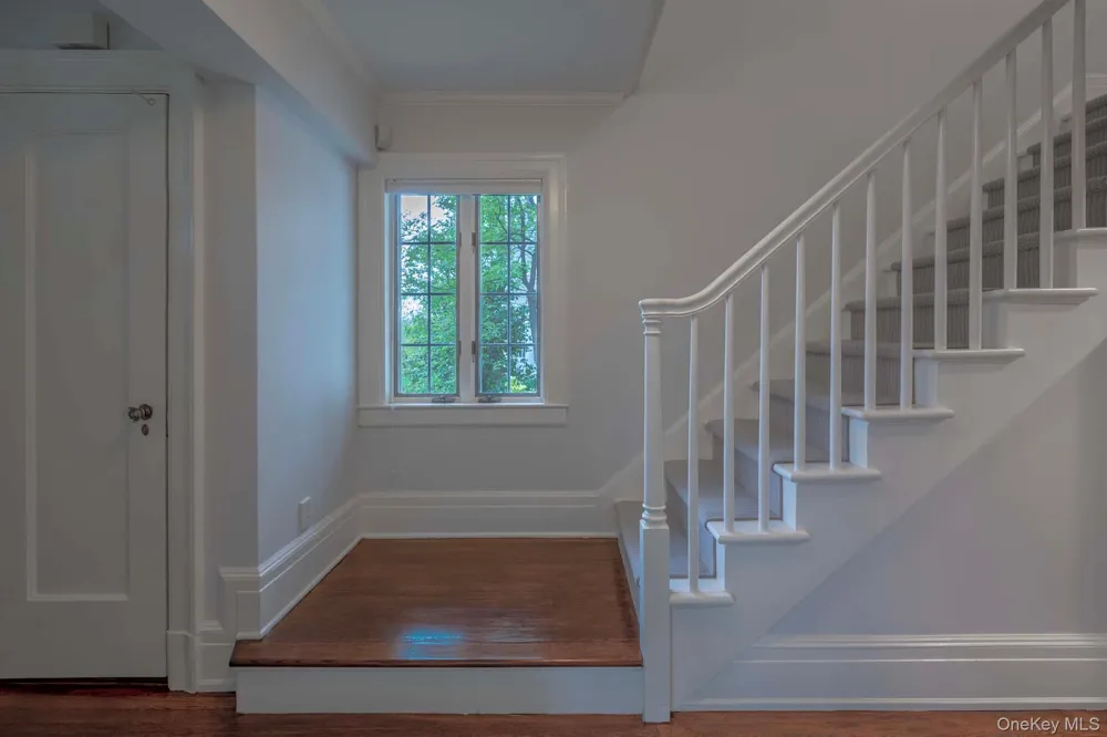 62 Summit Avenue Bronxville, NY 10708