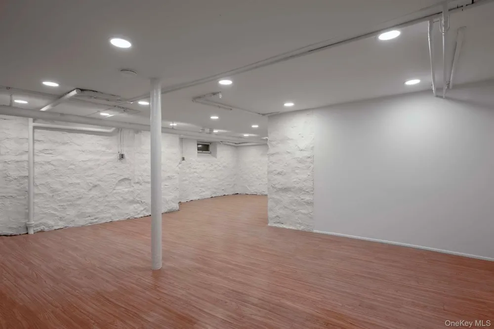 62 Summit Avenue Bronxville, NY 10708