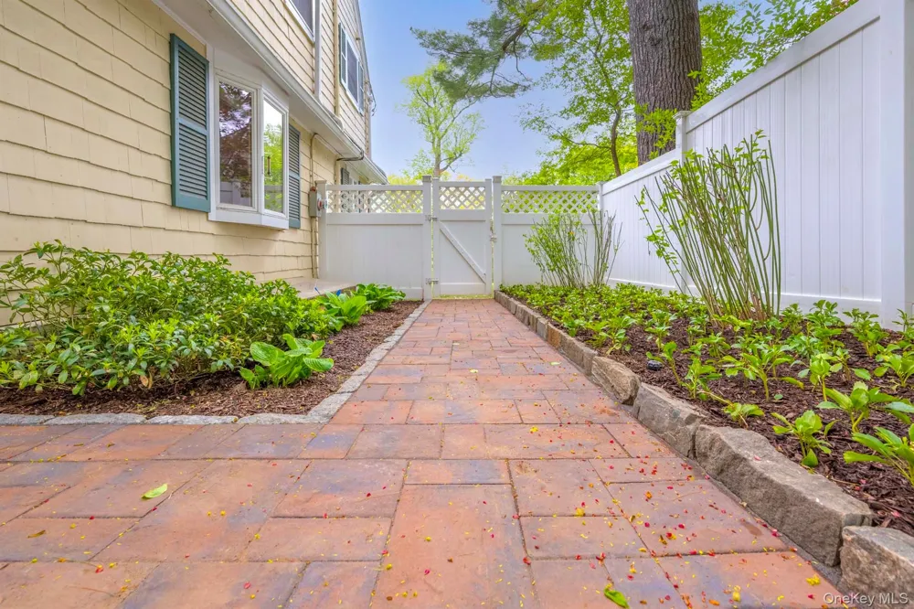 62 Summit Avenue Bronxville, NY 10708