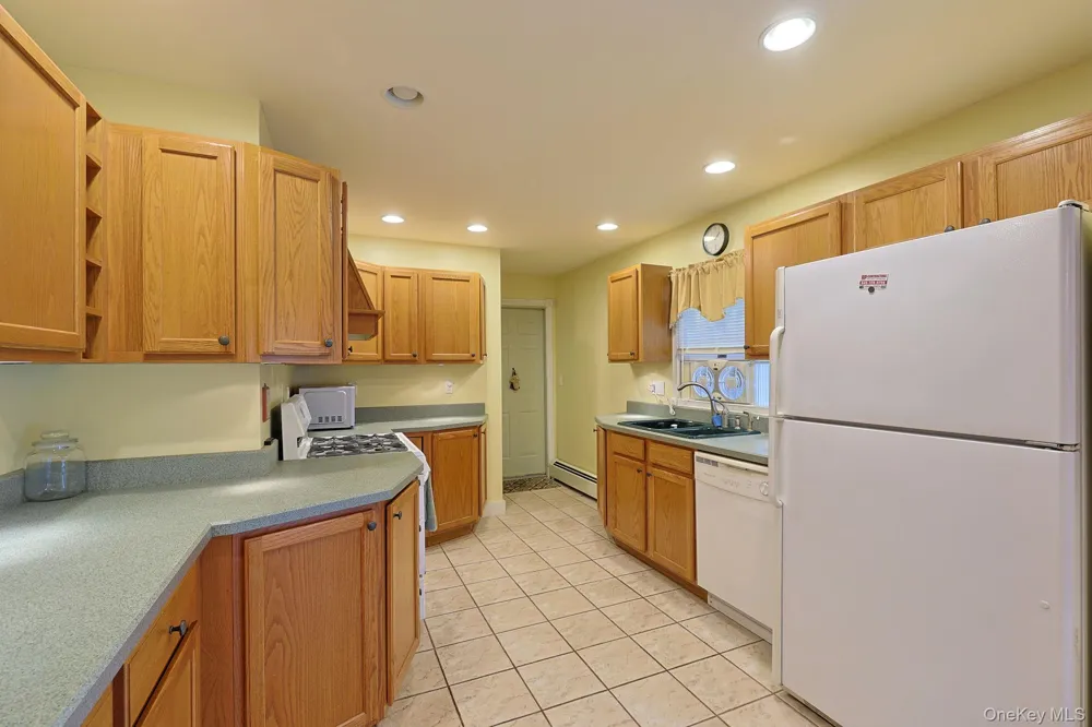 33 Magnolia Drive Fishkill, NY 12590