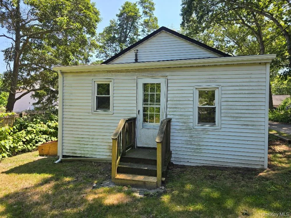 29 Bell Avenue Aquebogue, NY 11931