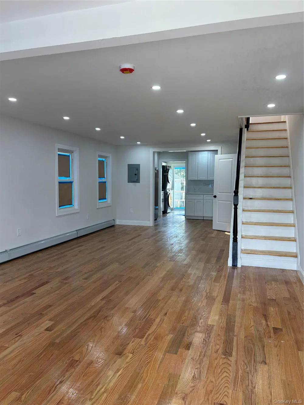 94-28 209th Street Queens Village, NY 11428
