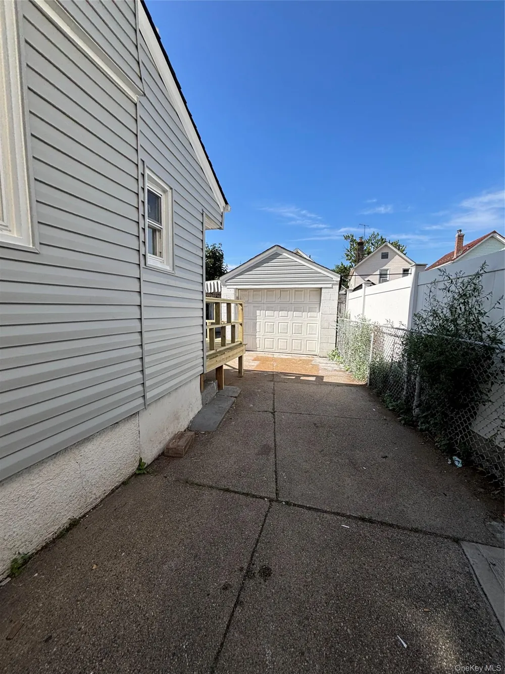 94-28 209th Street Queens Village, NY 11428