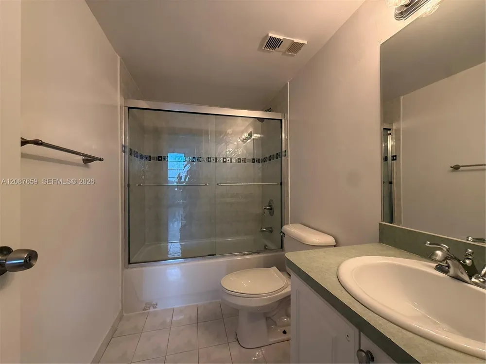 13120 SW 92nd Ave #B-520 Miami, FL 33176