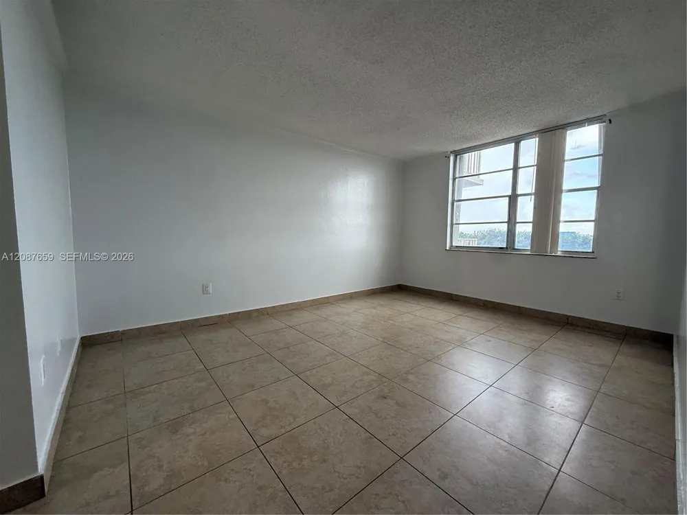 13120 SW 92nd Ave #B-520 Miami, FL 33176