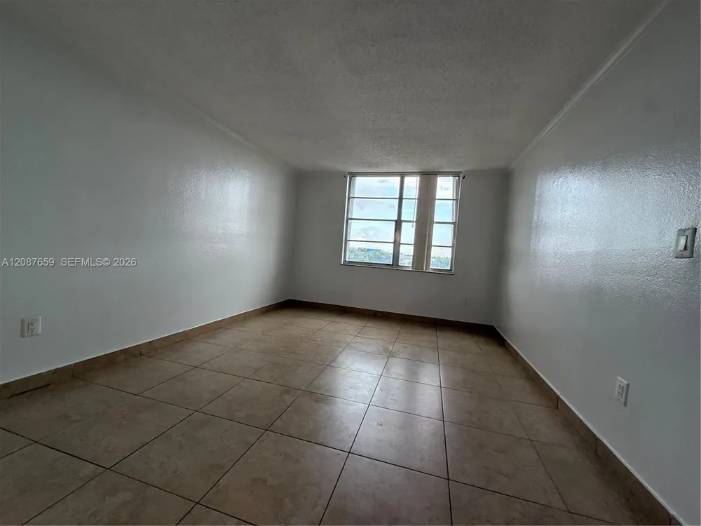 13120 SW 92nd Ave #B-520 Miami, FL 33176