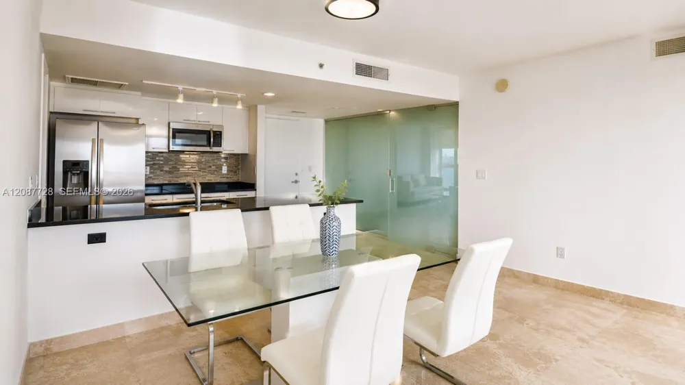 50 Biscayne Blvd #4106 Miami, FL 33132