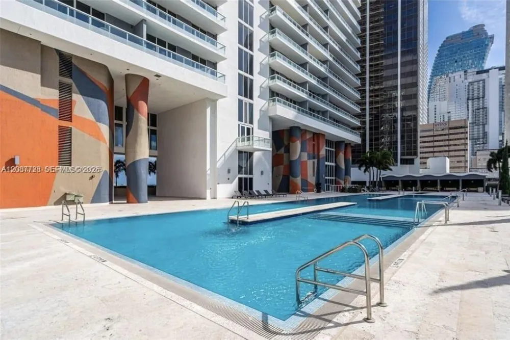 50 Biscayne Blvd #4106 Miami, FL 33132