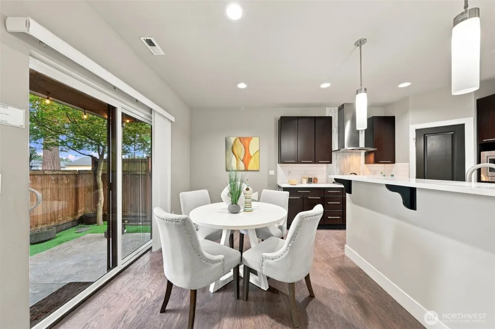 3725 200th Place SE Bothell, WA 98012