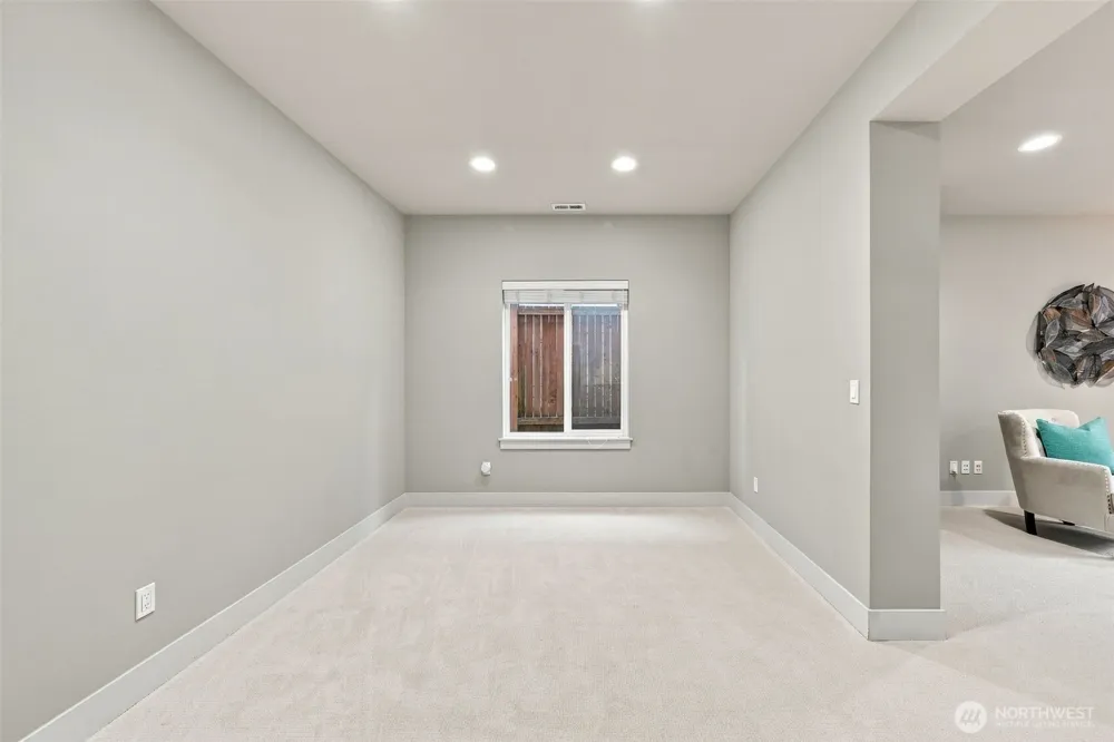 3725 200th Place SE Bothell, WA 98012
