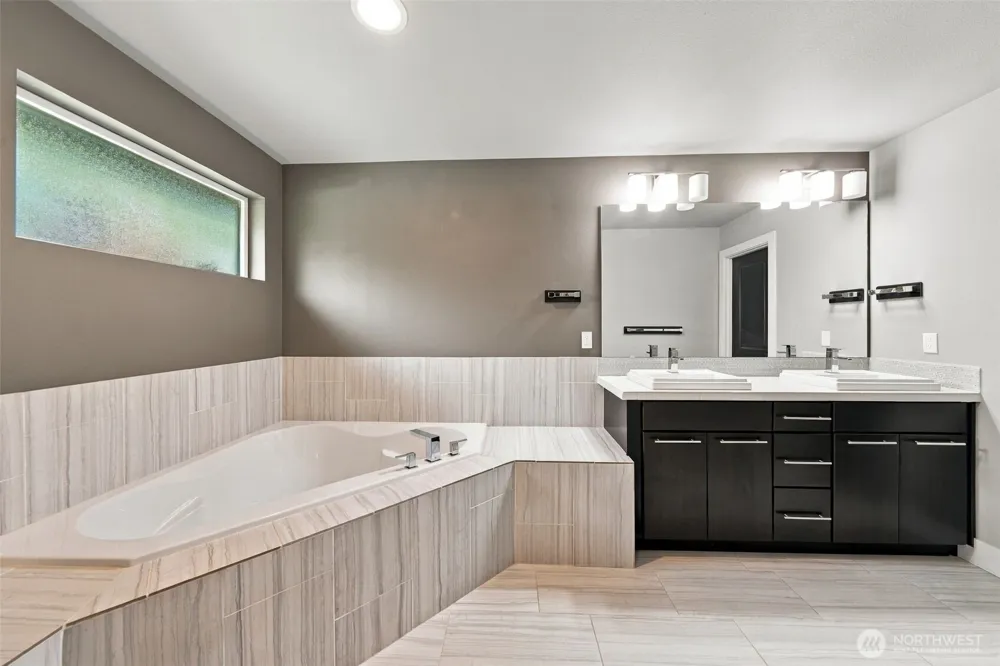 3725 200th Place SE Bothell, WA 98012