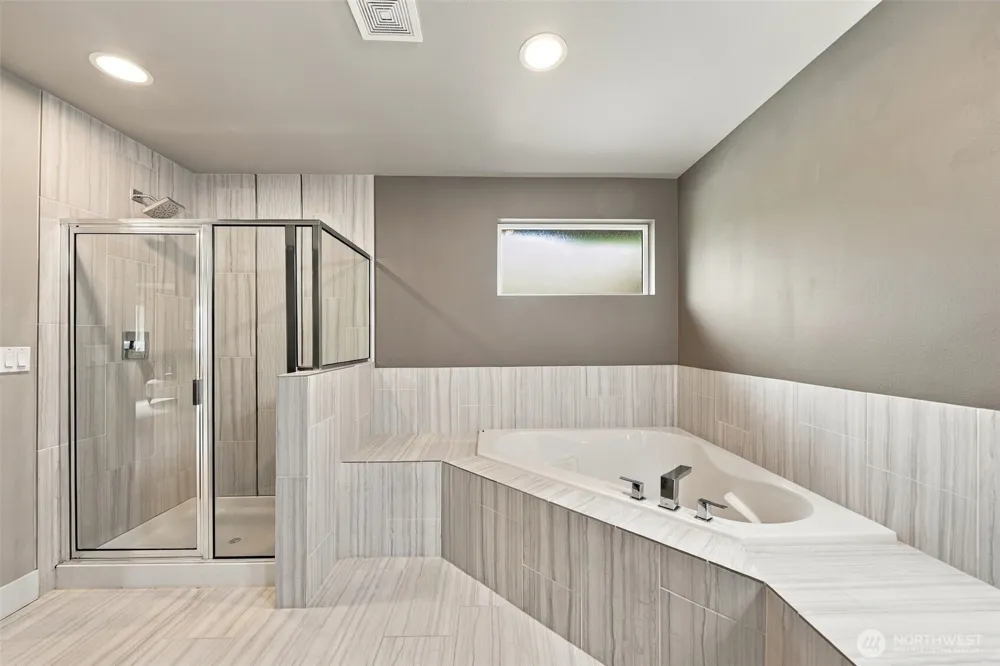 3725 200th Place SE Bothell, WA 98012