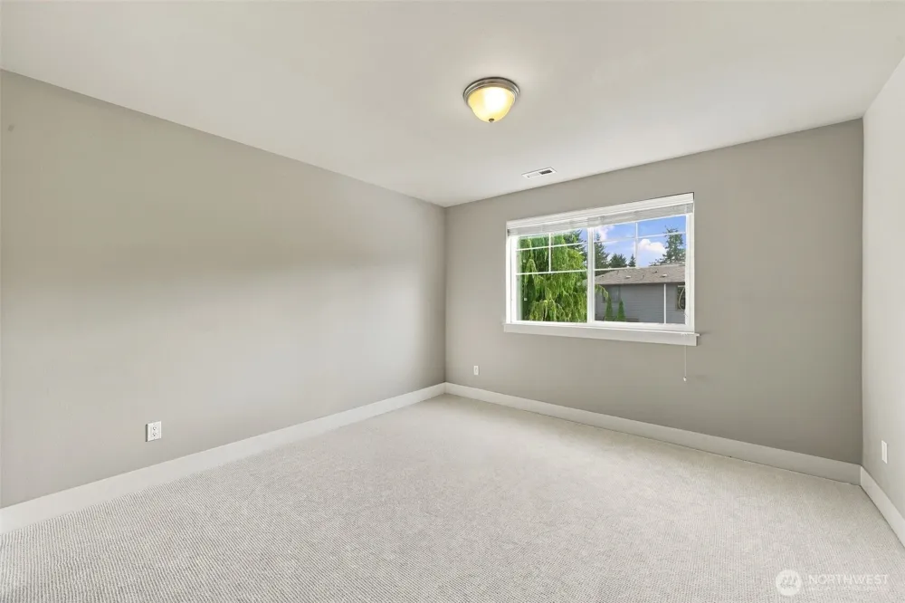 3725 200th Place SE Bothell, WA 98012