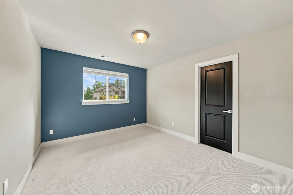 3725 200th Place SE Bothell, WA 98012