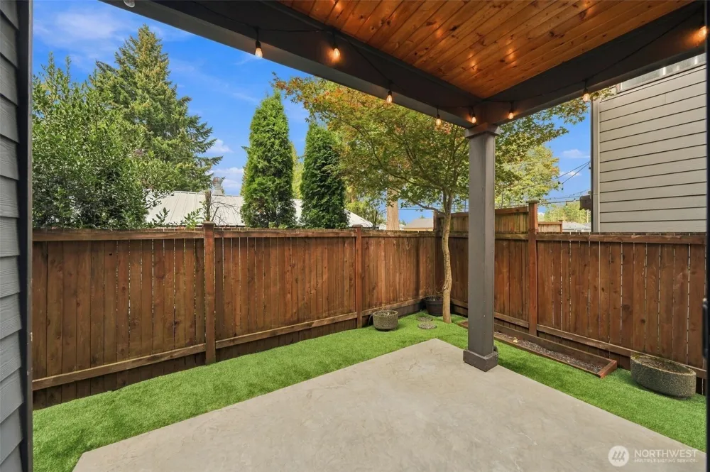 3725 200th Place SE Bothell, WA 98012