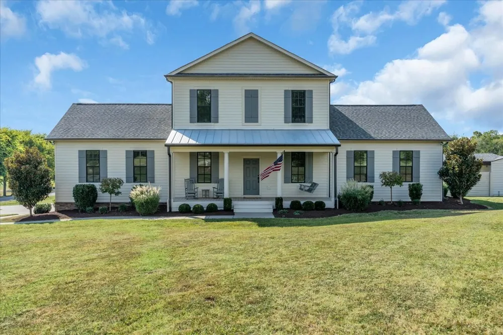 1201 Carters Creek Pike Columbia, TN 38401