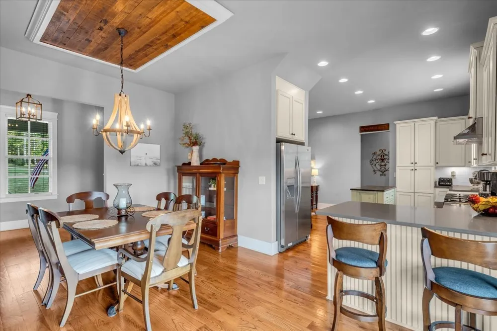 1201 Carters Creek Pike Columbia, TN 38401