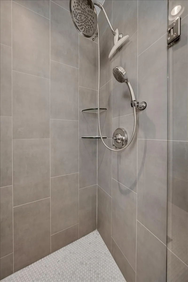 1201 Carters Creek Pike Columbia, TN 38401