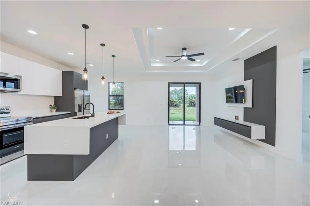 1222 Earnest Street E Lehigh Acres, FL 33974