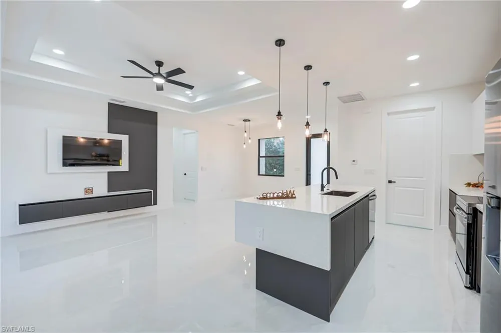 1222 Earnest Street E Lehigh Acres, FL 33974