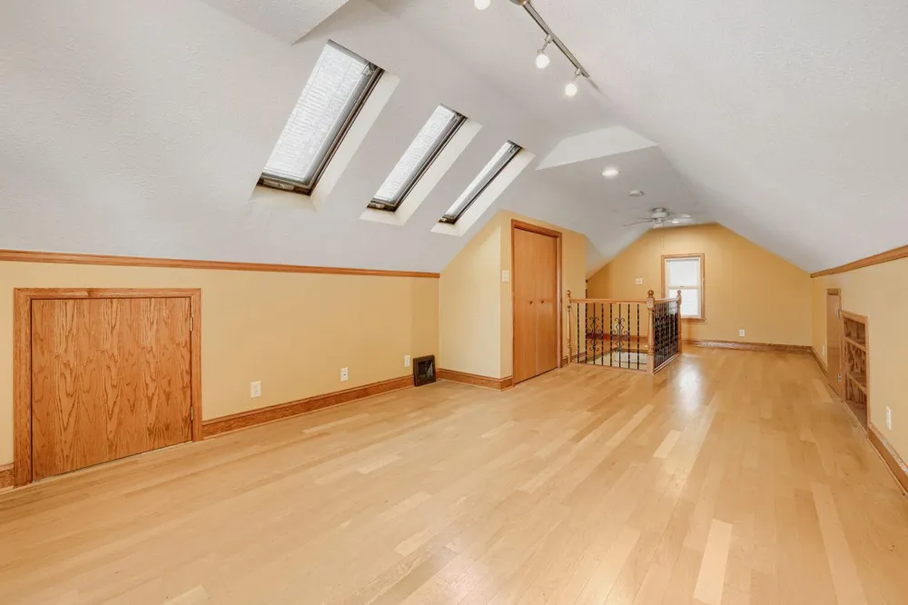 1084 Gorman Avenue West Saint Paul, MN 55118