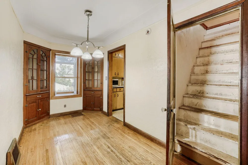 1084 Gorman Avenue West Saint Paul, MN 55118