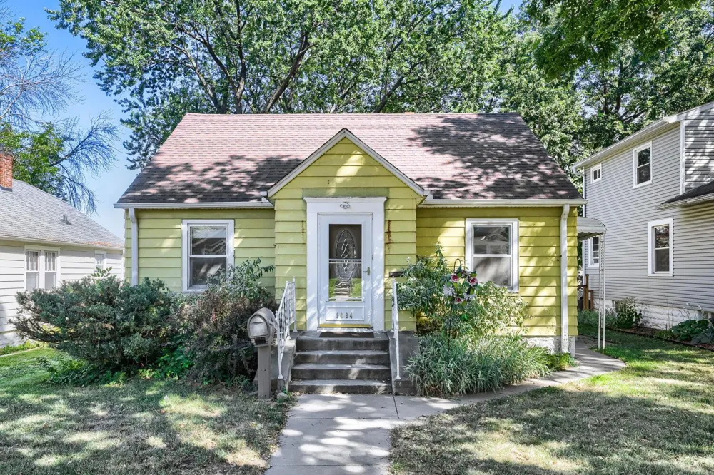 1084 Gorman Avenue West Saint Paul, MN 55118