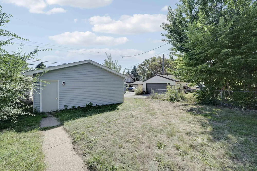 800 Hawthorne Avenue E Saint Paul, MN 55106