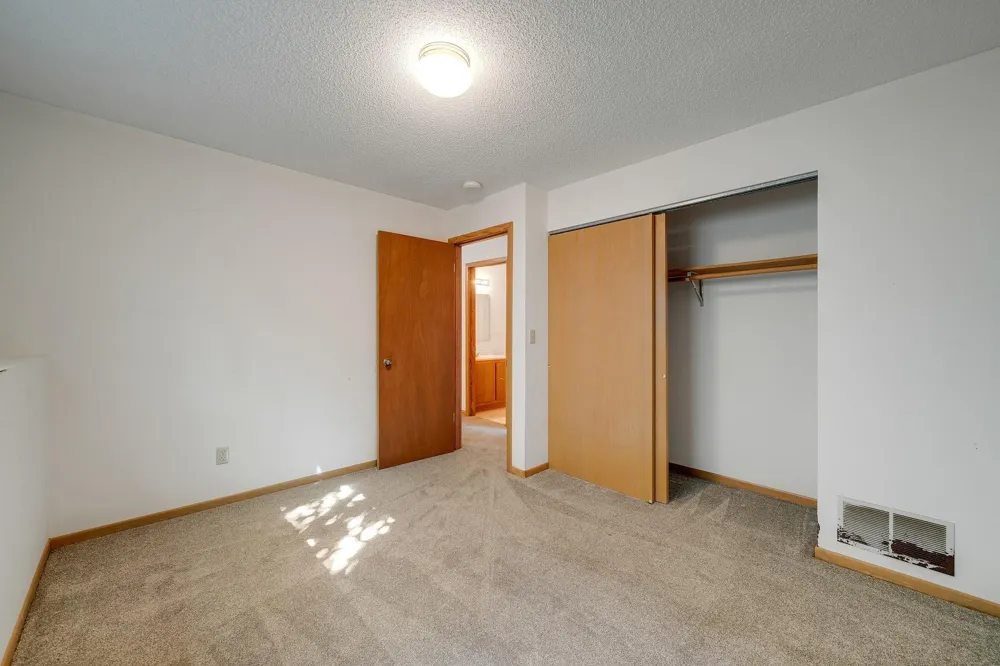 800 Hawthorne Avenue E Saint Paul, MN 55106