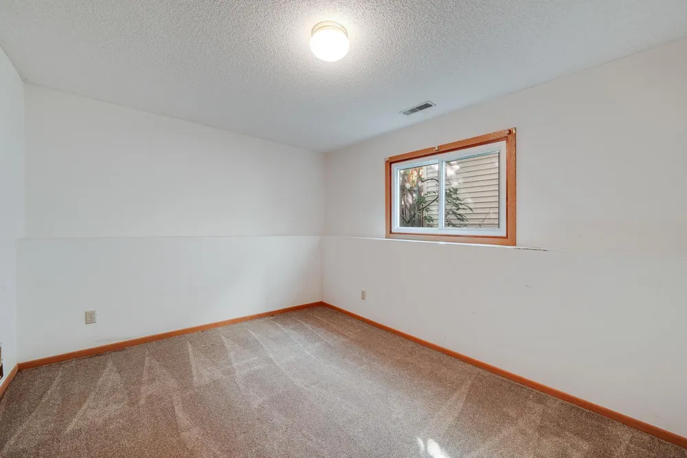 800 Hawthorne Avenue E Saint Paul, MN 55106
