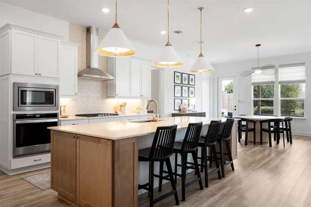 430 Barnhill Loop Dripping Springs, TX 78620