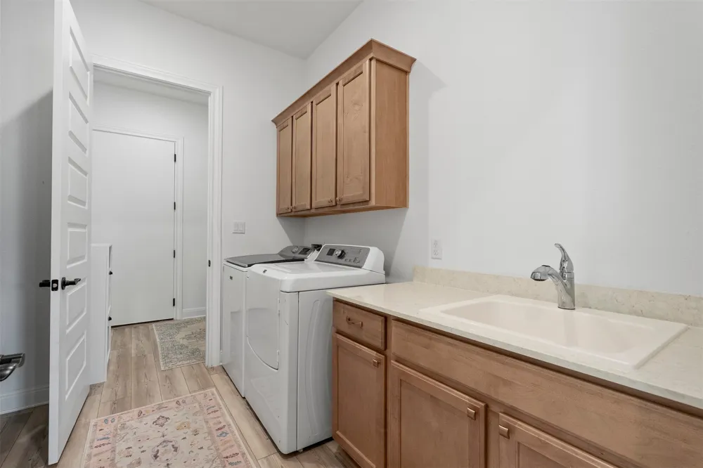 430 Barnhill Loop Dripping Springs, TX 78620
