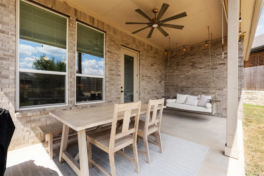 430 Barnhill Loop Dripping Springs, TX 78620