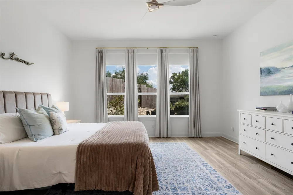 430 Barnhill Loop Dripping Springs, TX 78620