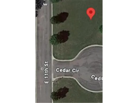 307 Cedar Circle