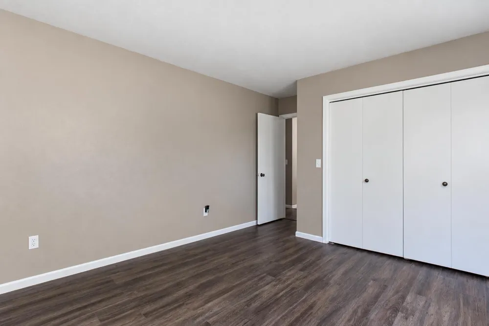 1011 Cordova Avenue Le Center, MN 56057