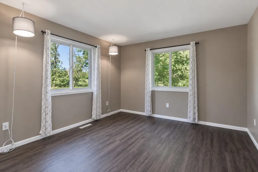 1011 Cordova Avenue Le Center, MN 56057