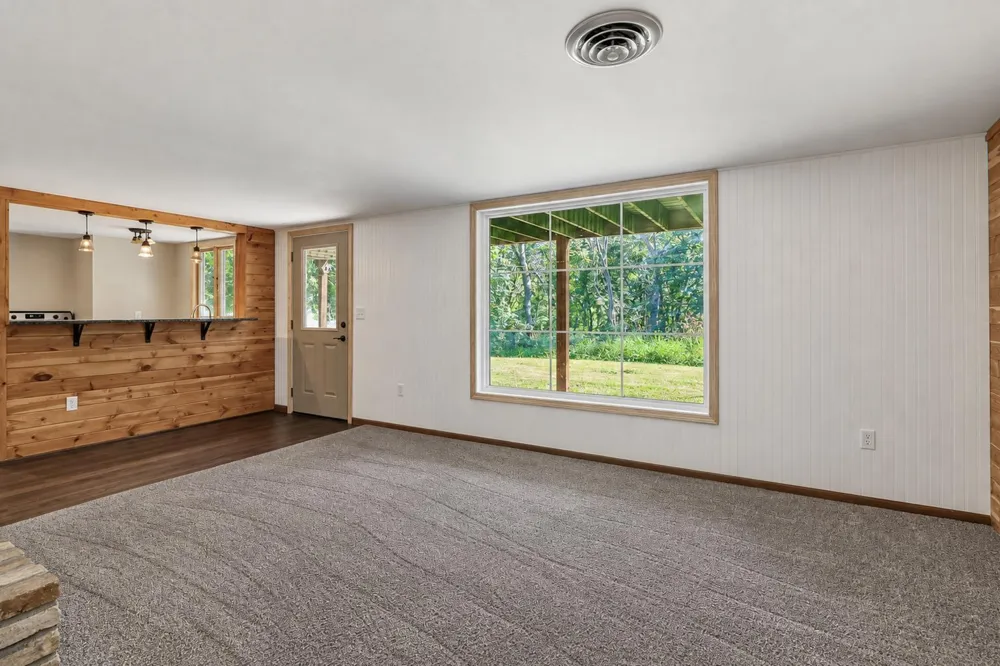 1011 Cordova Avenue Le Center, MN 56057