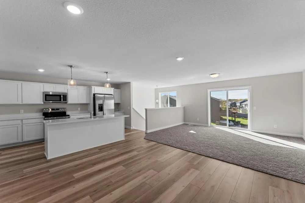 1135 Ivy Way Faribault, MN 55021