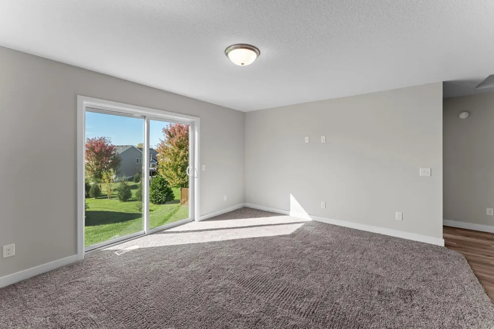 1135 Ivy Way Faribault, MN 55021