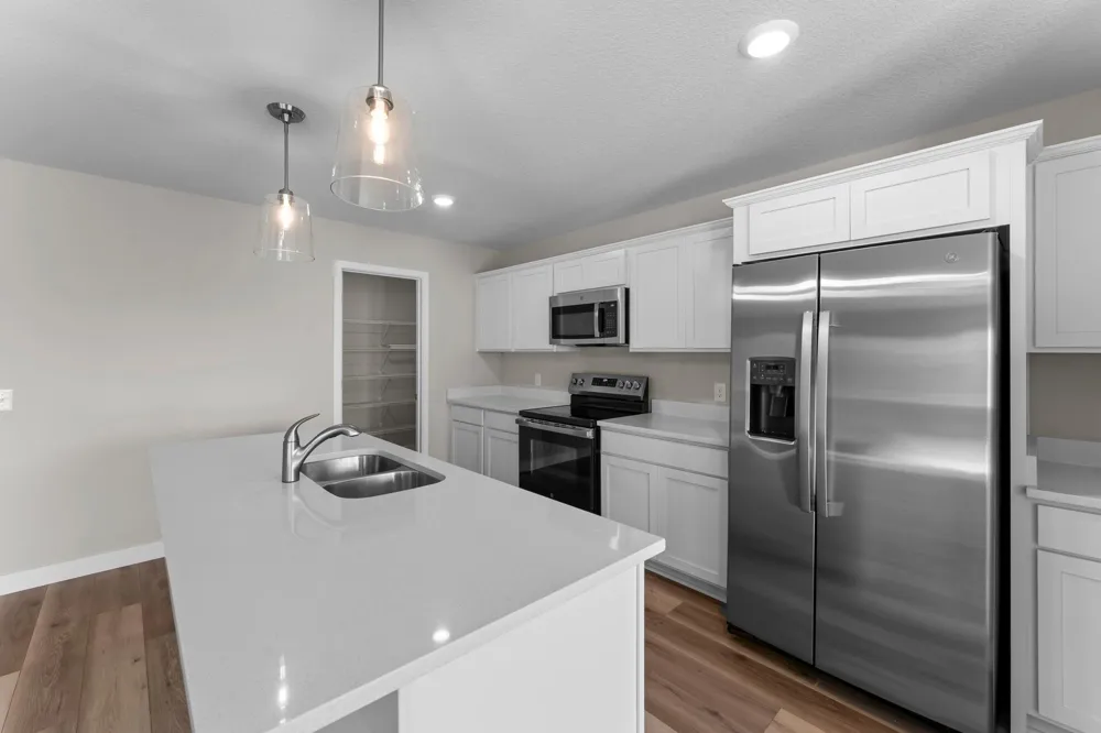 1135 Ivy Way Faribault, MN 55021